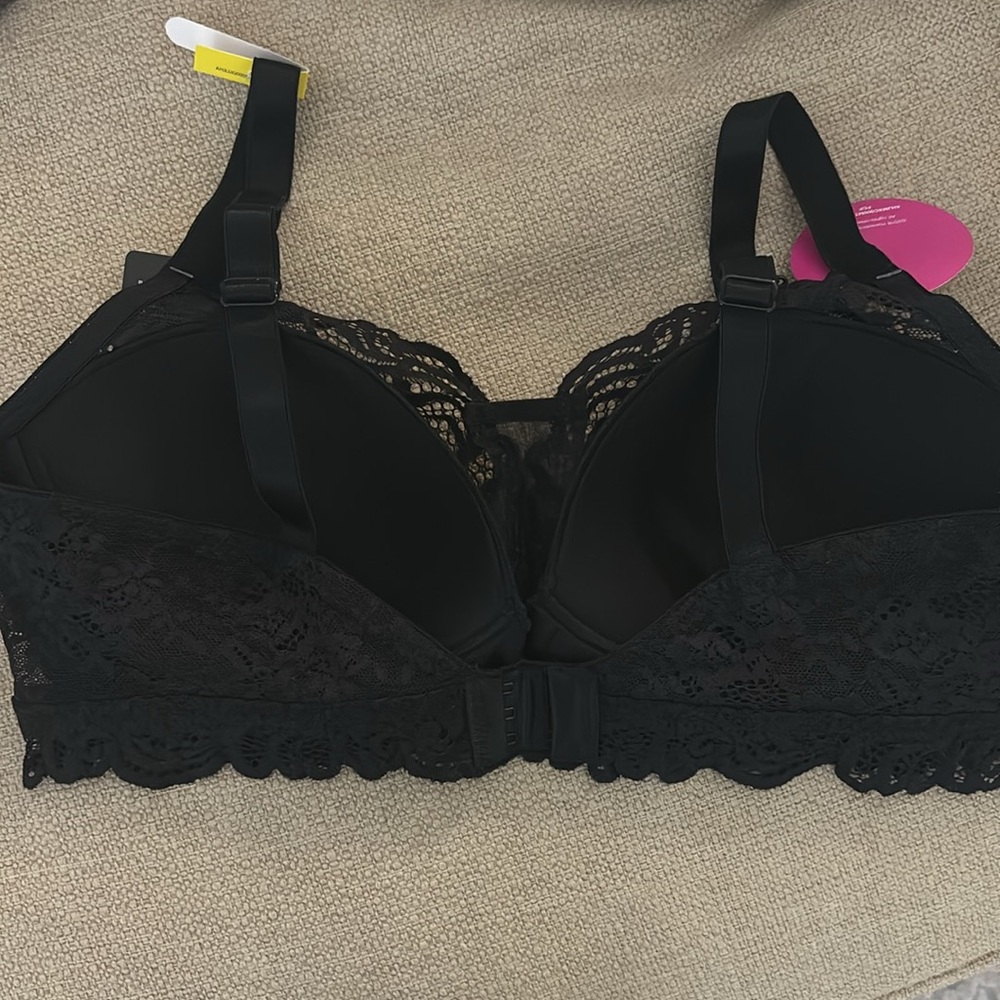 NWT - Bali lace comfort wireless bra. - Picture 3 of 4
